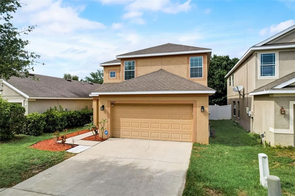 Active With Contract: $410,000 (5 beds, 2 baths, 2342 Square Feet)