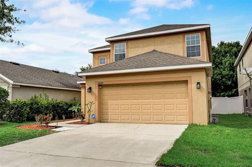Active With Contract: $410,000 (5 beds, 2 baths, 2342 Square Feet)