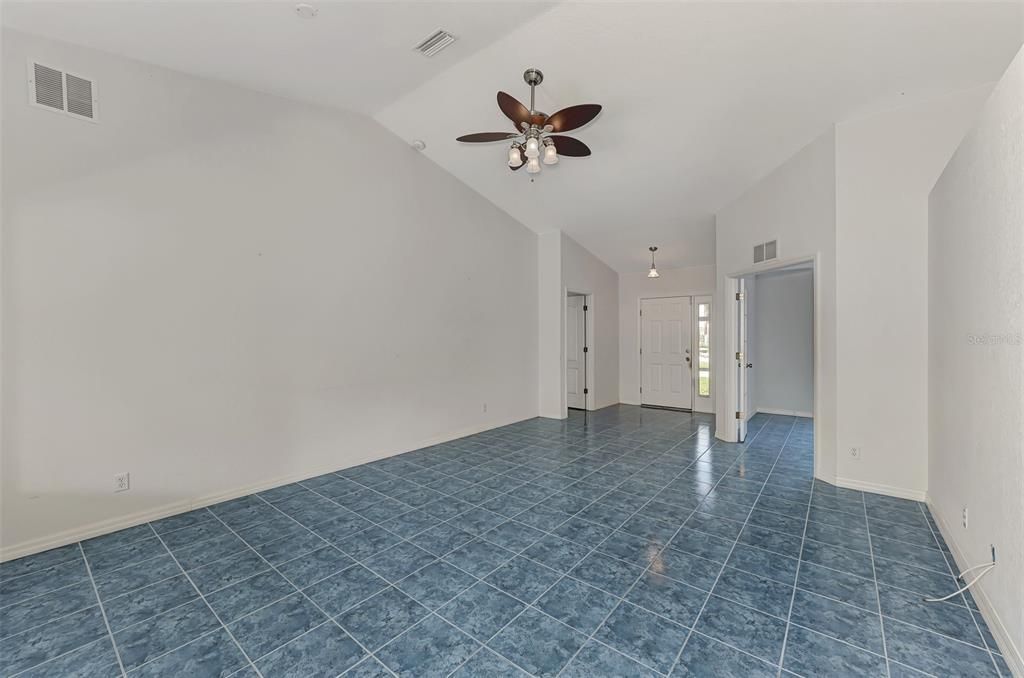 For Sale: $297,000 (3 beds, 2 baths, 1842 Square Feet)