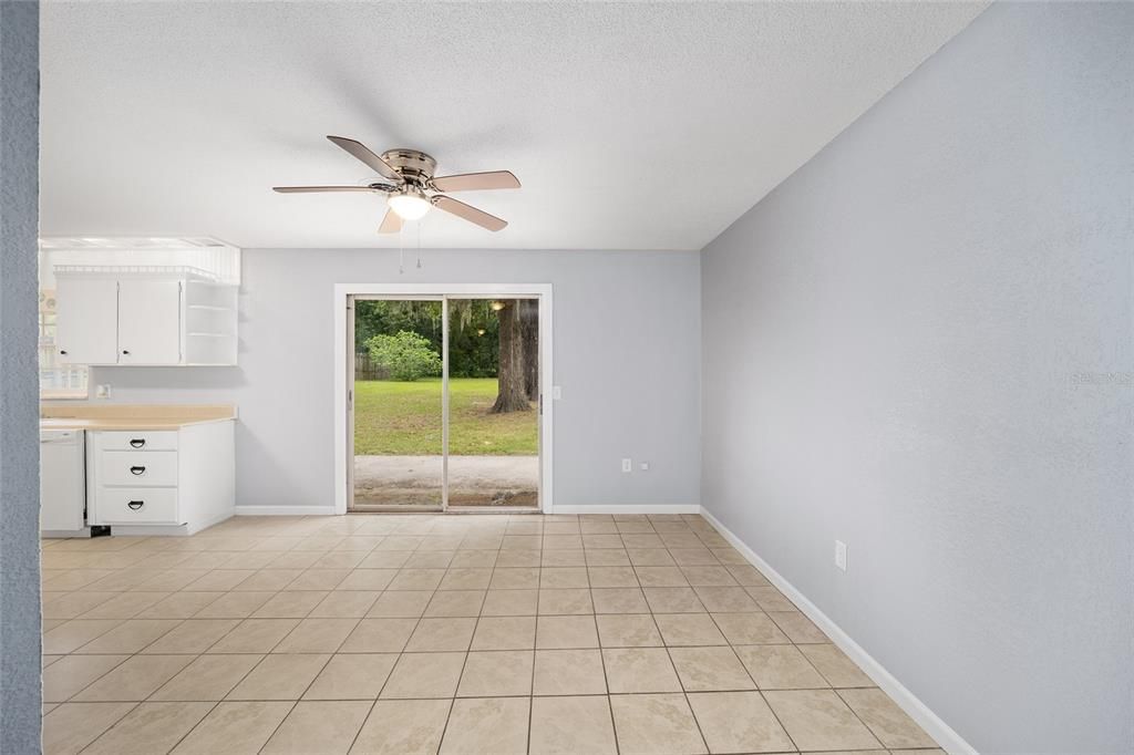 For Sale: $245,000 (3 beds, 2 baths, 1230 Square Feet)