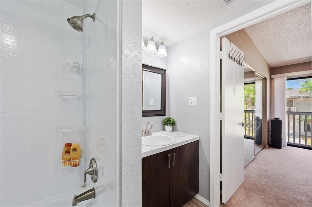 For Sale: $246,500 (2 beds, 2 baths, 1245 Square Feet)