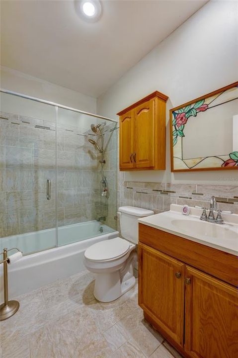 待售: $228,900 (2 贝兹, 2 浴室, 1025 平方英尺)