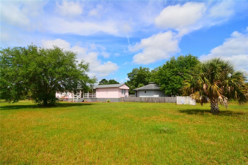 For Sale: $349,990 (3 beds, 2 baths, 1216 Square Feet)