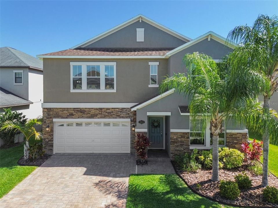 Active With Contract: $635,000 (5 beds, 3 baths, 3801 Square Feet)