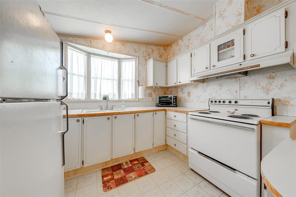 Recently Sold: $175,000 (2 beds, 2 baths, 936 Square Feet)