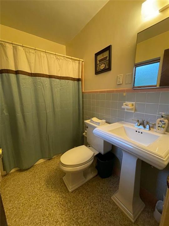 最近租的: $1,700 (3 贝兹, 2 浴室, 1392 平方英尺)