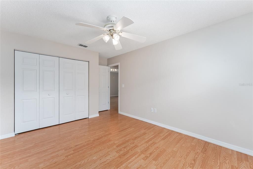 For Sale: $219,000 (2 beds, 2 baths, 1168 Square Feet)