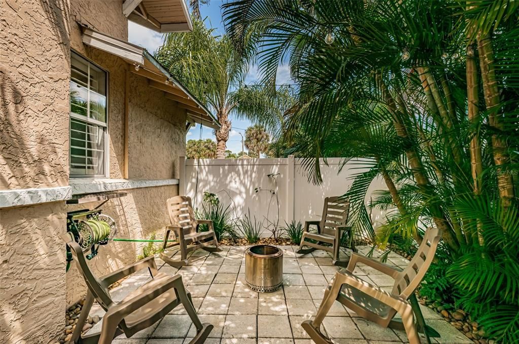 Active With Contract: $595,000 (4 beds, 3 baths, 2393 Square Feet)