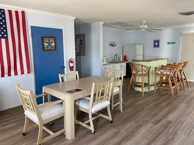 Recently Sold: $169,000 (2 beds, 2 baths, 1222 Square Feet)