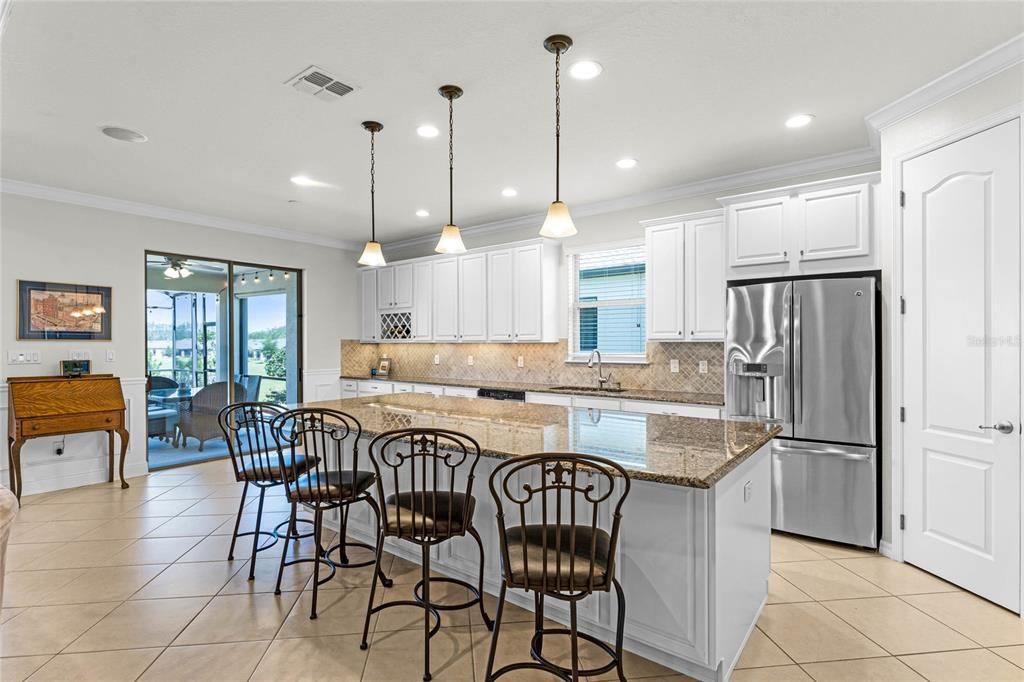 Active With Contract: $649,900 (3 beds, 3 baths, 2335 Square Feet)