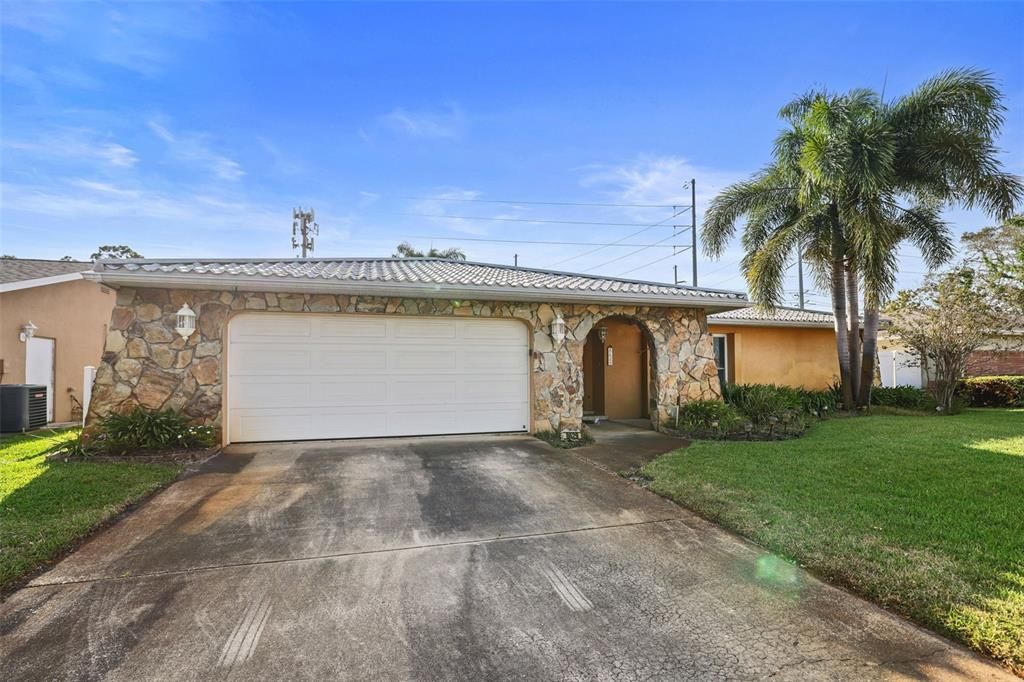 Recently Sold: $525,000 (3 beds, 2 baths, 1821 Square Feet)