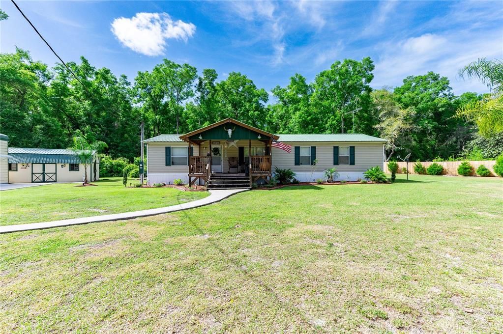 Recently Sold: $275,000 (4 beds, 2 baths, 1344 Square Feet)