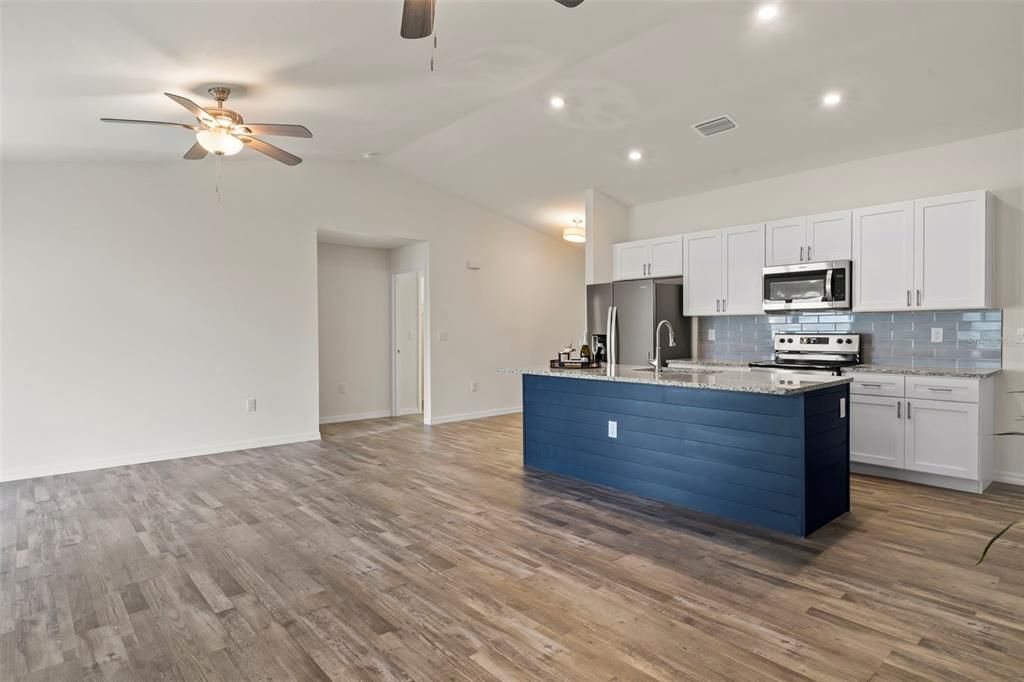 Active With Contract: $369,000 (4 beds, 3 baths, 1665 Square Feet)
