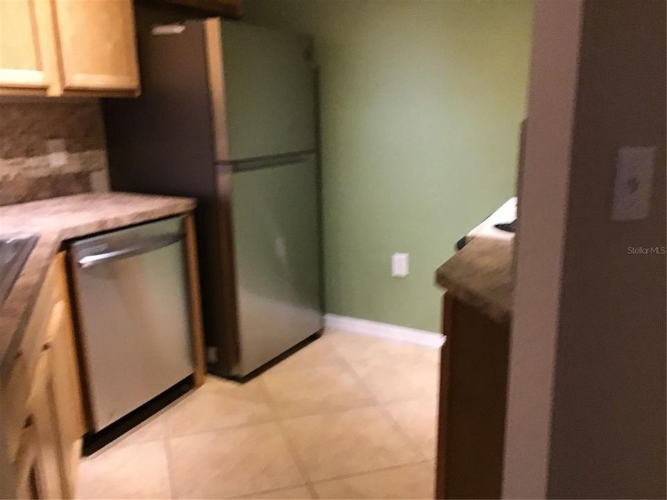 Recently Rented: $1,350 (1 beds, 1 baths, 769 Square Feet)