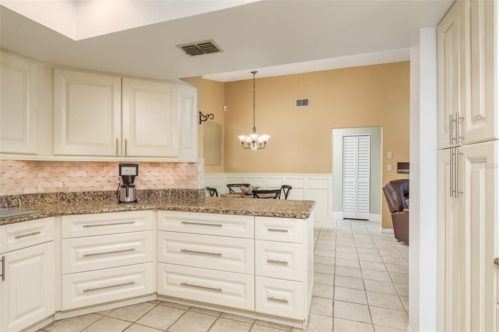 Cook & Entertain in the kitchen that flows in the family room