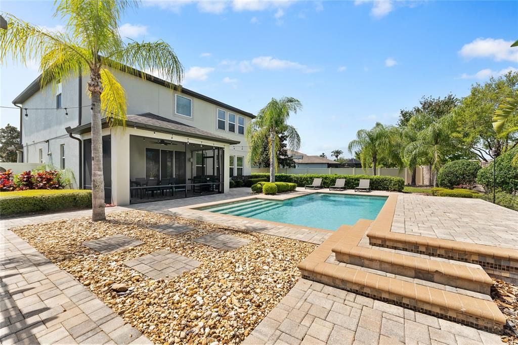 Recently Sold: $699,000 (4 beds, 3 baths, 2588 Square Feet)