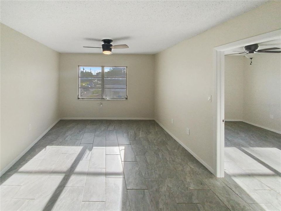 For Sale: $127,000 (2 beds, 2 baths, 1008 Square Feet)