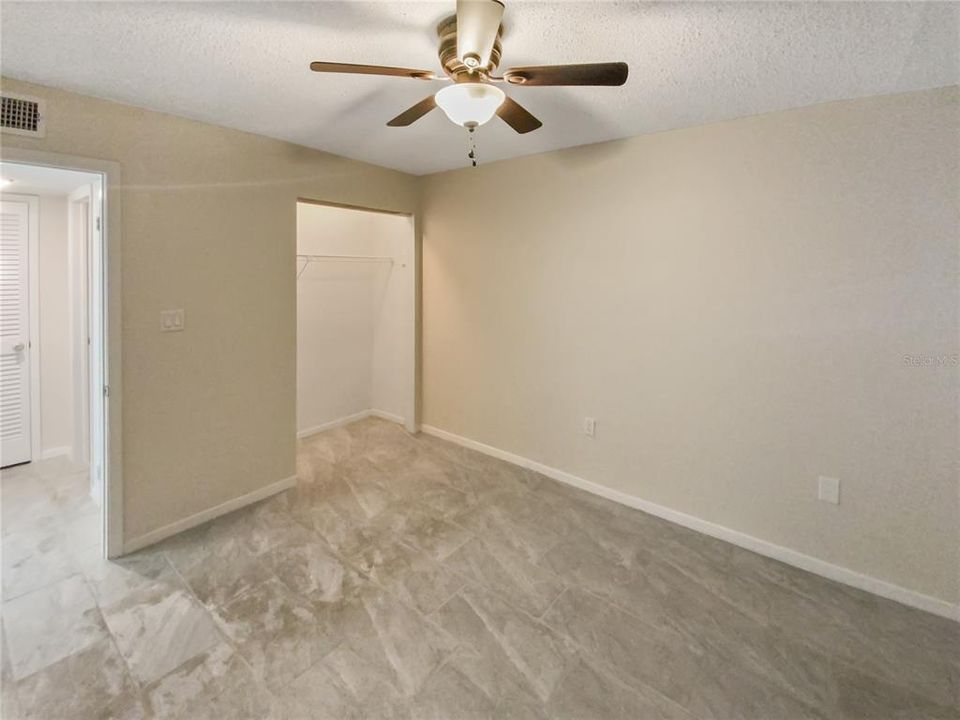 For Sale: $125,000 (2 beds, 2 baths, 1008 Square Feet)