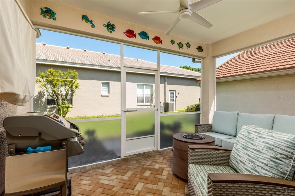 For Sale: $479,900 (2 beds, 2 baths, 1474 Square Feet)
