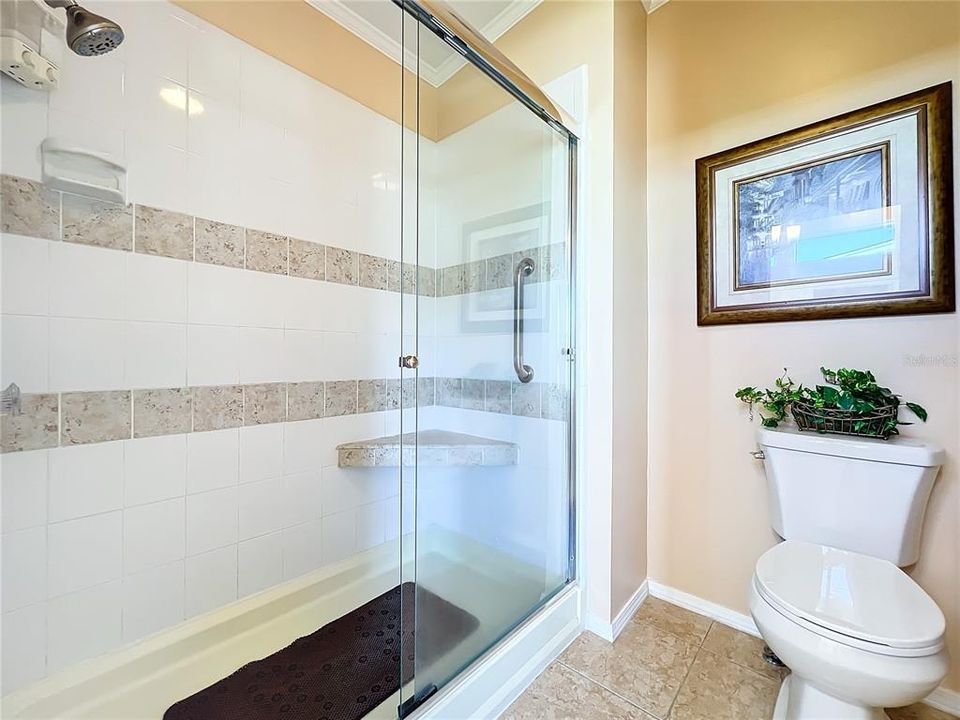 最近售出: $260,000 (3 贝兹, 2 浴室, 1430 平方英尺)