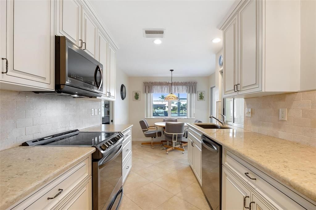 Recently Sold: $699,000 (3 beds, 2 baths, 1740 Square Feet)