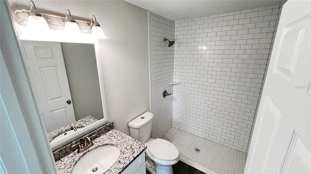 最近租的: $1,550 (3 贝兹, 2 浴室, 1351 平方英尺)
