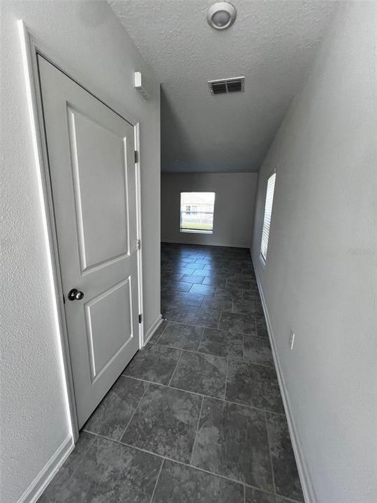 For Rent: $2,500 (4 beds, 2 baths, 1879 Square Feet)