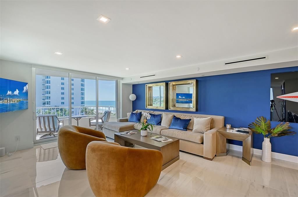 For Sale: $2,495,000 (2 beds, 2 baths, 1602 Square Feet)