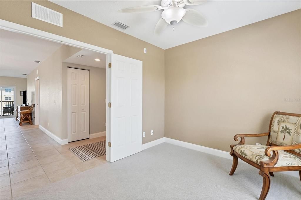 Foyer entry & 3rd Bedroom