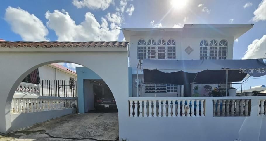 Vendido Recientemente: $165,000 (7 camas, 5 baños, 3278 Pies cuadrados)