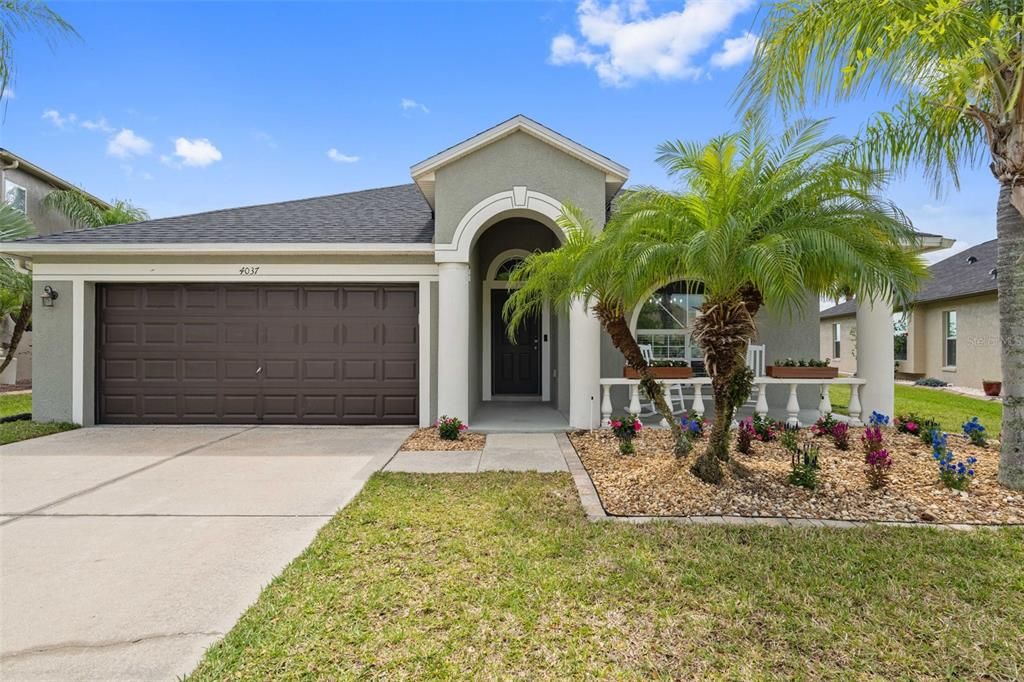 Recently Sold: $500,000 (4 beds, 2 baths, 2078 Square Feet)