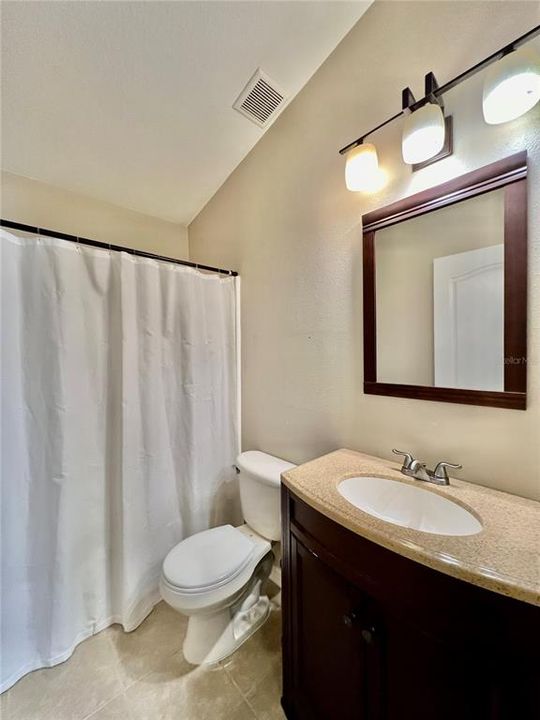 最近租的: $2,000 (3 贝兹, 2 浴室, 1489 平方英尺)