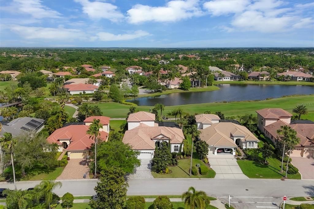 Active With Contract: $2,150,000 (5 beds, 4 baths, 3533 Square Feet)