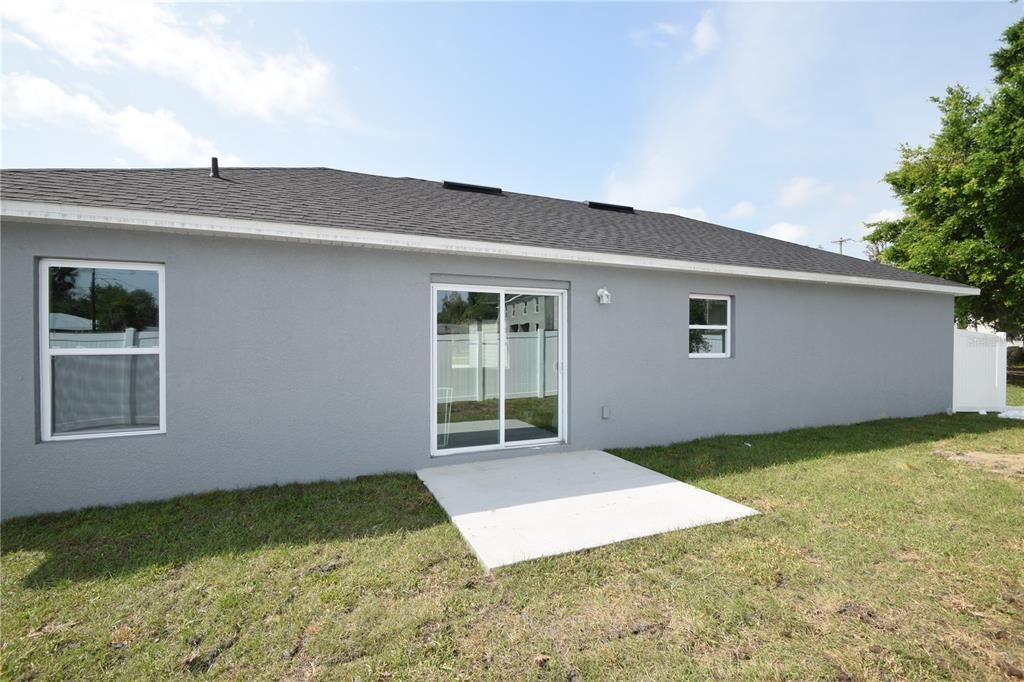 Recently Sold: $274,900 (3 beds, 2 baths, 1372 Square Feet)