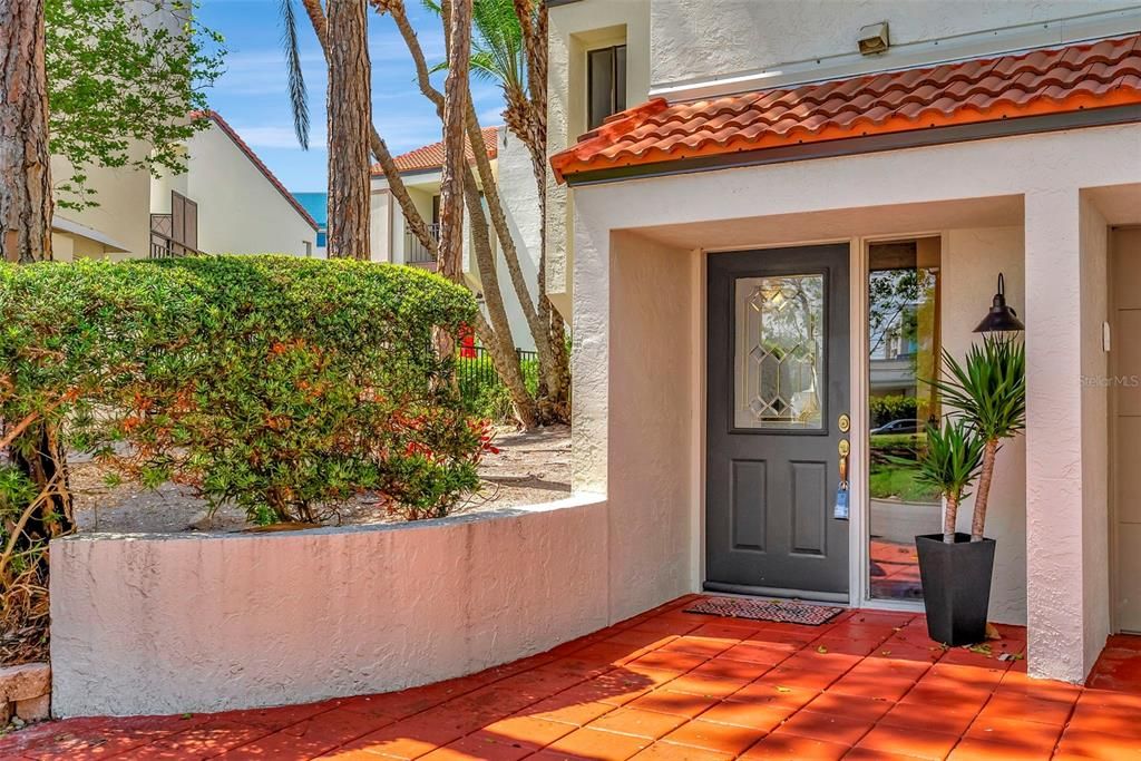 Lovely entrance way to your new beach home!