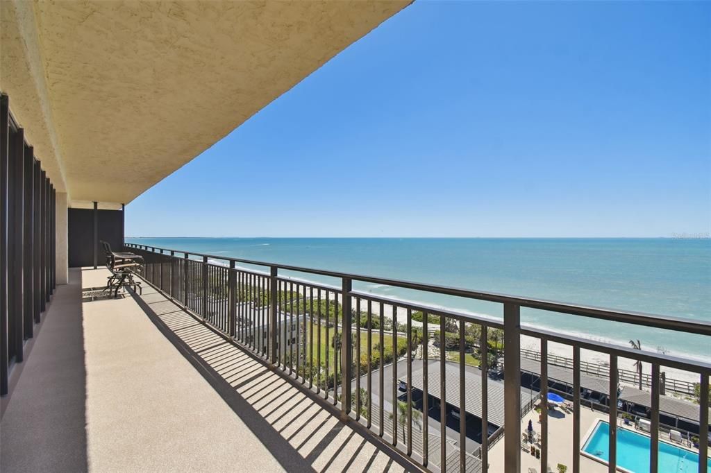For Sale: $1,085,000 (2 beds, 2 baths, 1510 Square Feet)