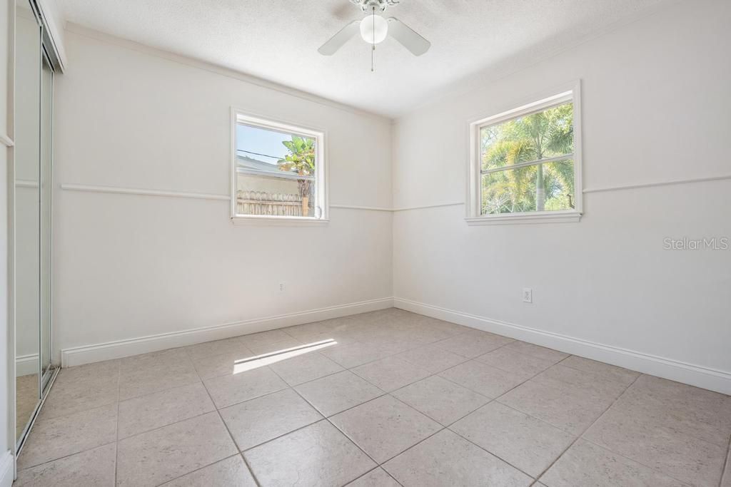 Recently Sold: $335,000 (2 beds, 1 baths, 804 Square Feet)