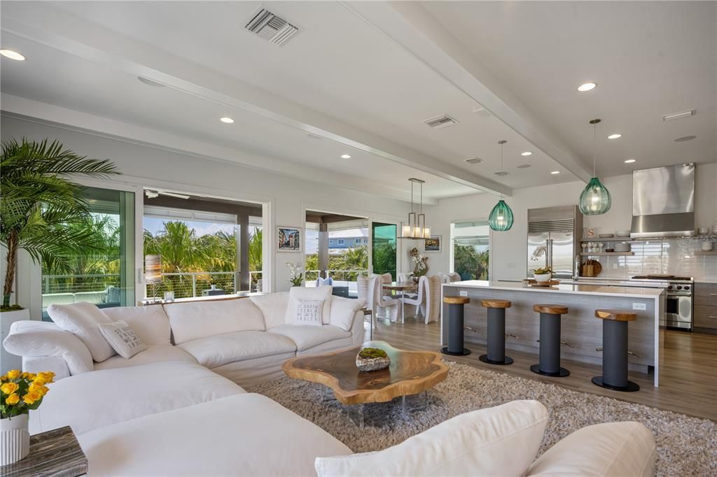 For Sale: $3,475,000 (5 beds, 4 baths, 3596 Square Feet)