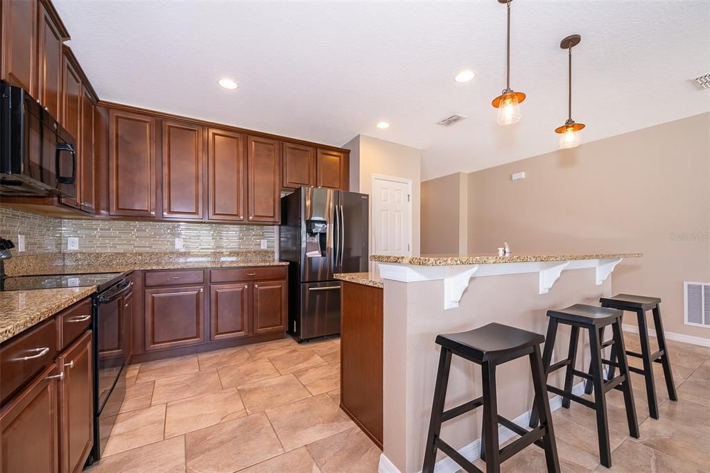 Active With Contract: $384,900 (4 beds, 2 baths, 1816 Square Feet)