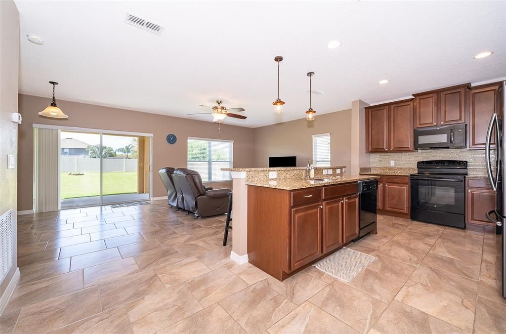 Active With Contract: $384,900 (4 beds, 2 baths, 1816 Square Feet)