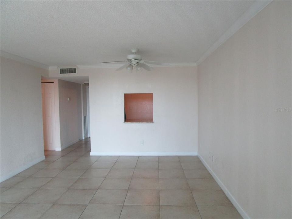 For Rent: $1,800 (2 beds, 2 baths, 866 Square Feet)