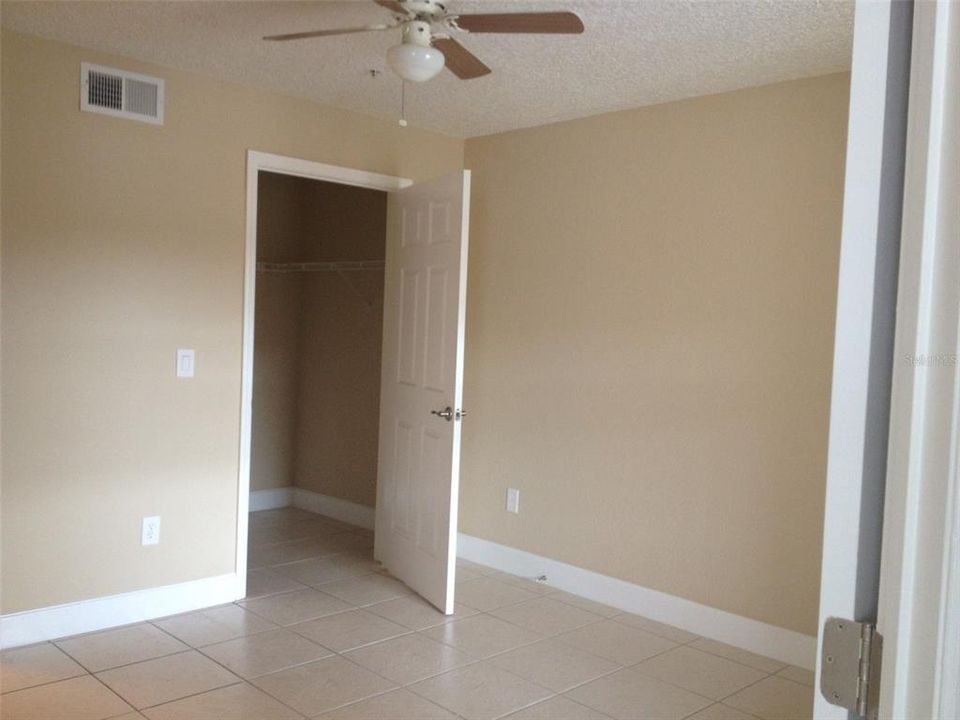 For Rent: $1,299 (1 beds, 1 baths, 530 Square Feet)