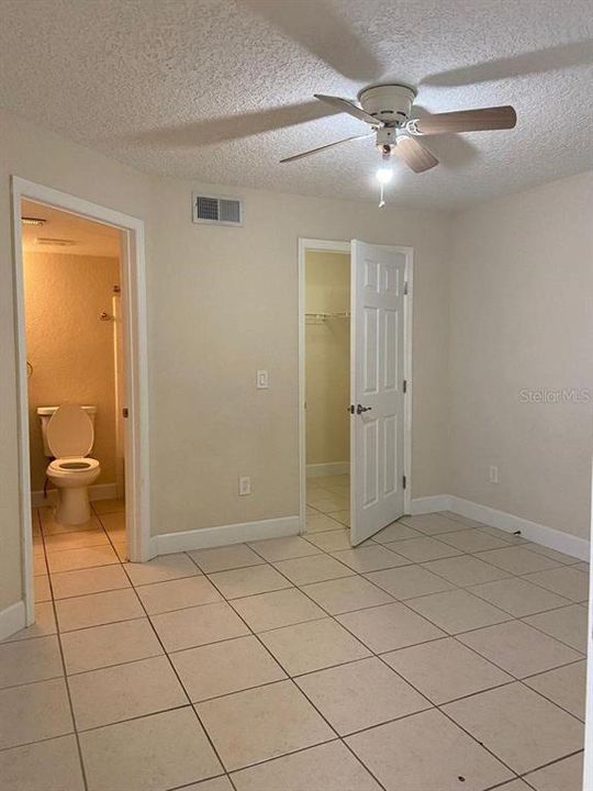 For Rent: $1,299 (1 beds, 1 baths, 530 Square Feet)