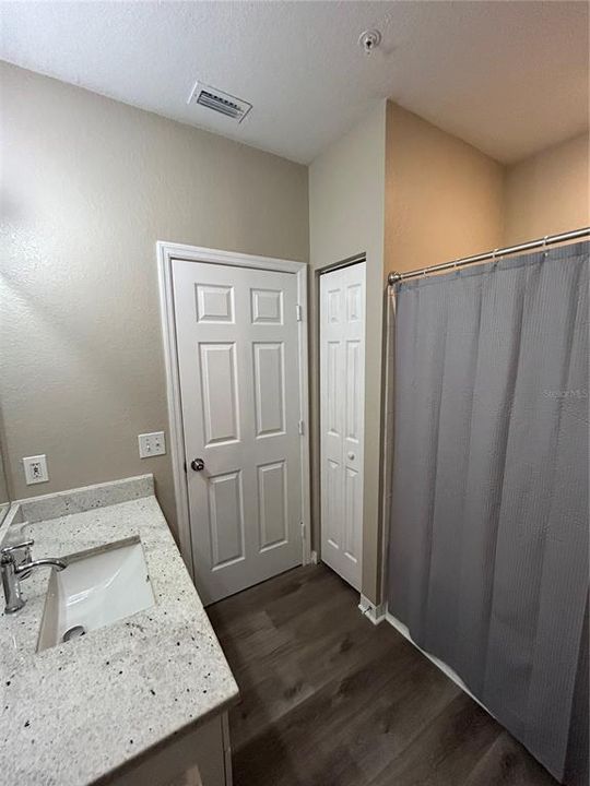 Recently Rented: $1,450 (1 beds, 1 baths, 732 Square Feet)
