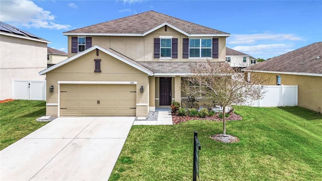 Recently Sold: $425,000 (5 beds, 3 baths, 2807 Square Feet)