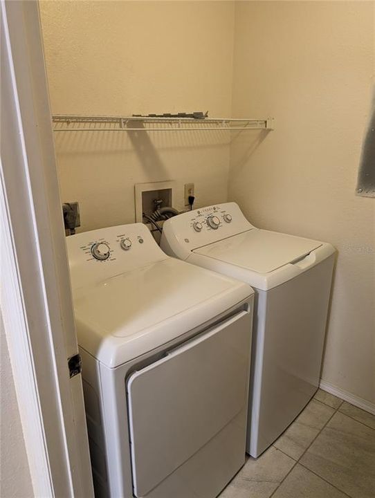 Washer & dryer included