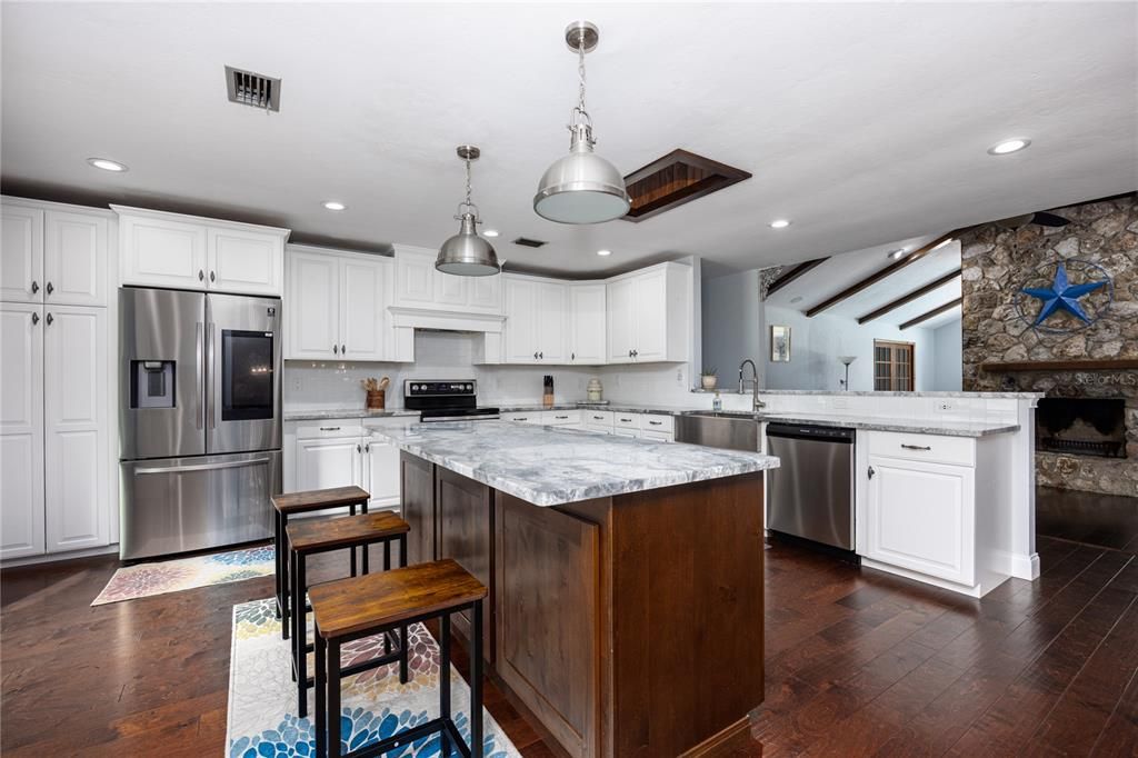 Active With Contract: $799,000 (4 beds, 3 baths, 3090 Square Feet)