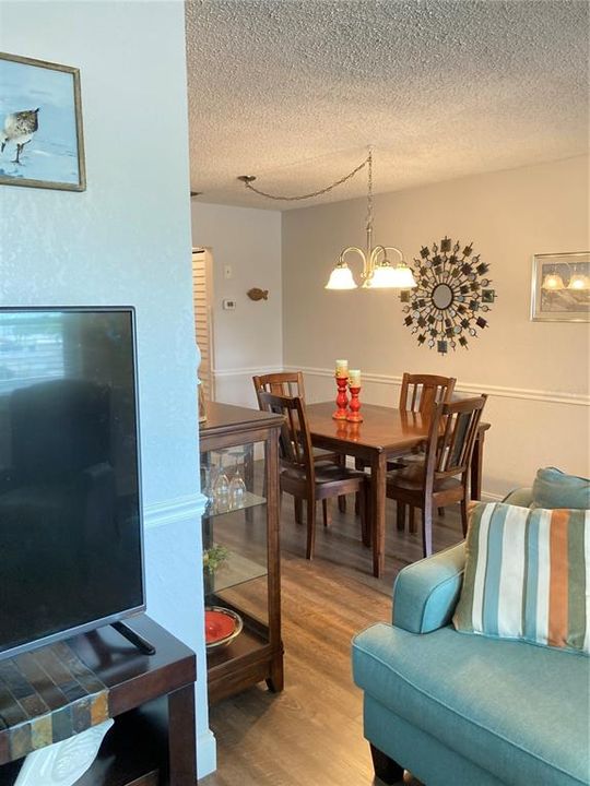 Recently Sold: $129,900 (1 beds, 1 baths, 835 Square Feet)