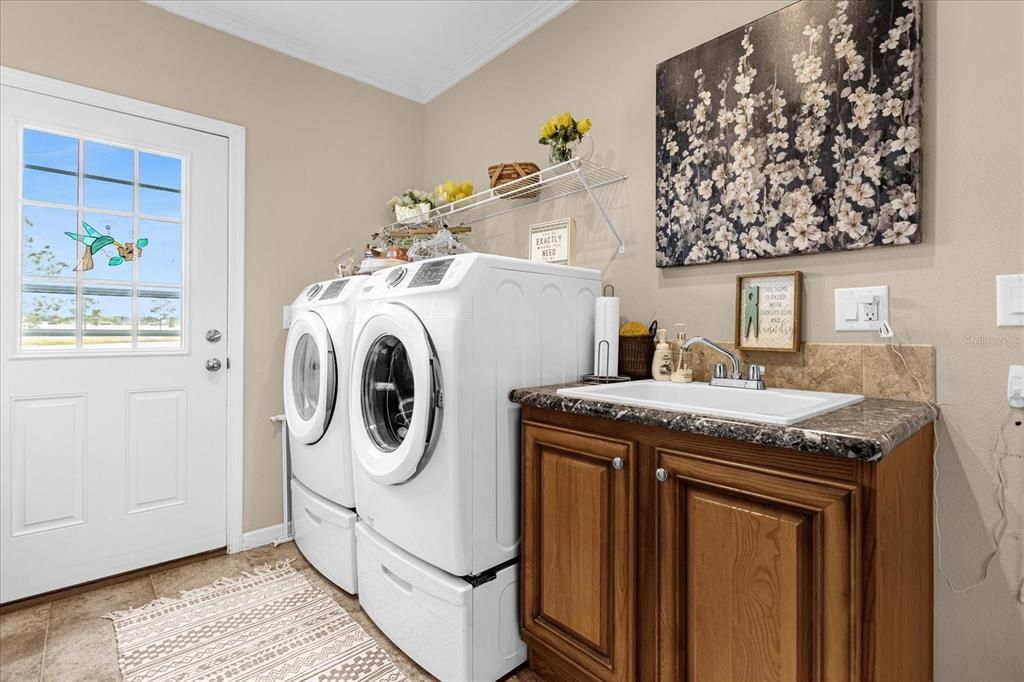 Laundry Room w/Utility Sink/Wood  Cabinets