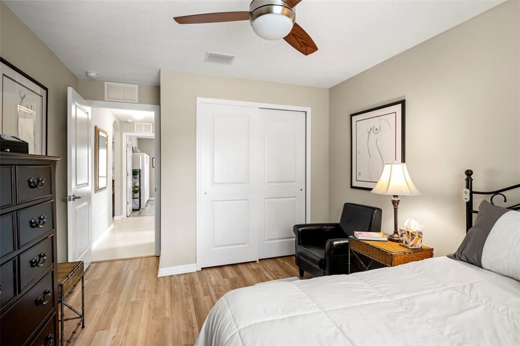 Active With Contract: $535,000 (4 beds, 2 baths, 2208 Square Feet)